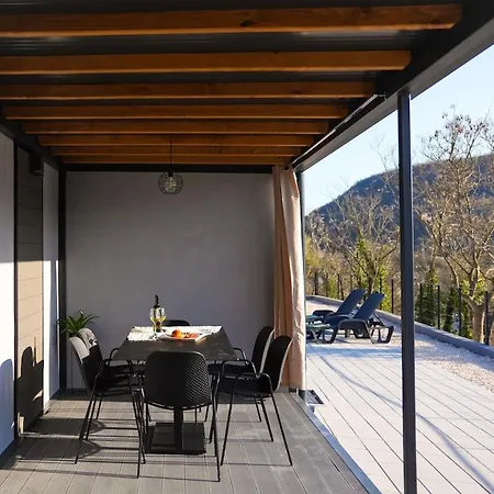 Casa Quadratica * Klobuk