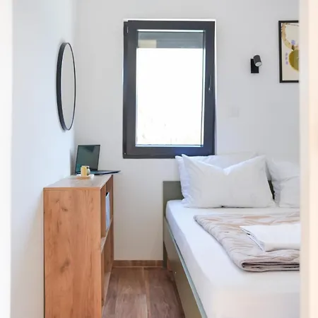 Vila Casa Quadratica *