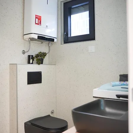 Casa Quadratica Klobuk